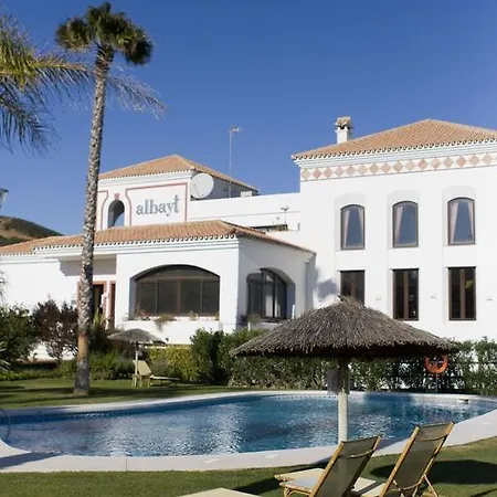 Aparthotel Albayt & 3*