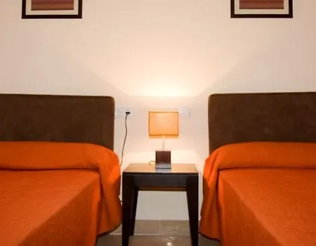 Aparthotel Albayt & 3*