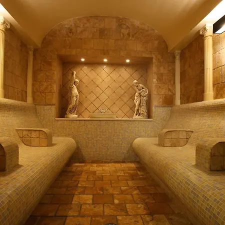 Aparthotel Albayt & 3*